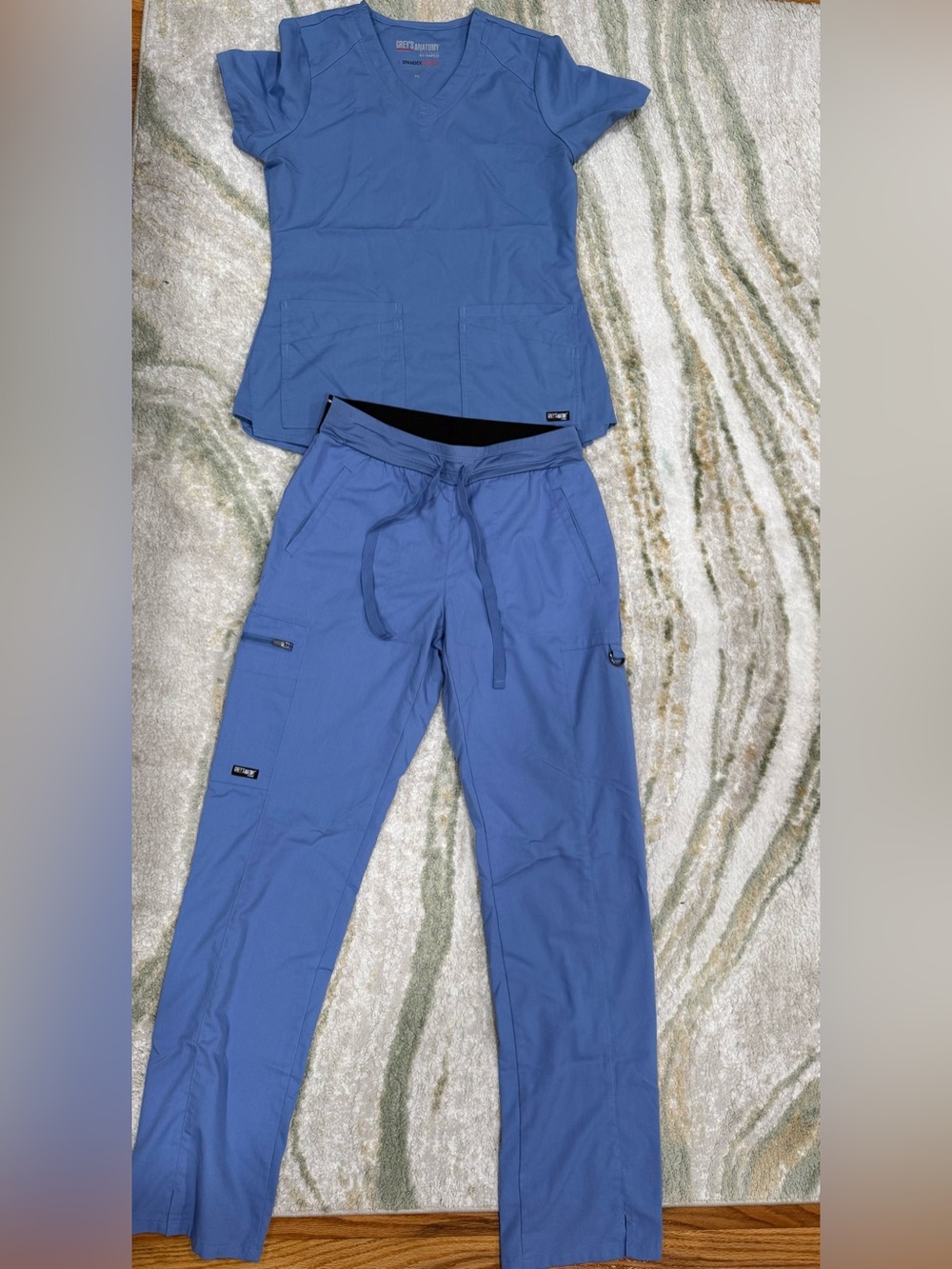 Woman’s Cargo Scrub Pants with Multiple Pockets And ScrubTop - Blue XS both